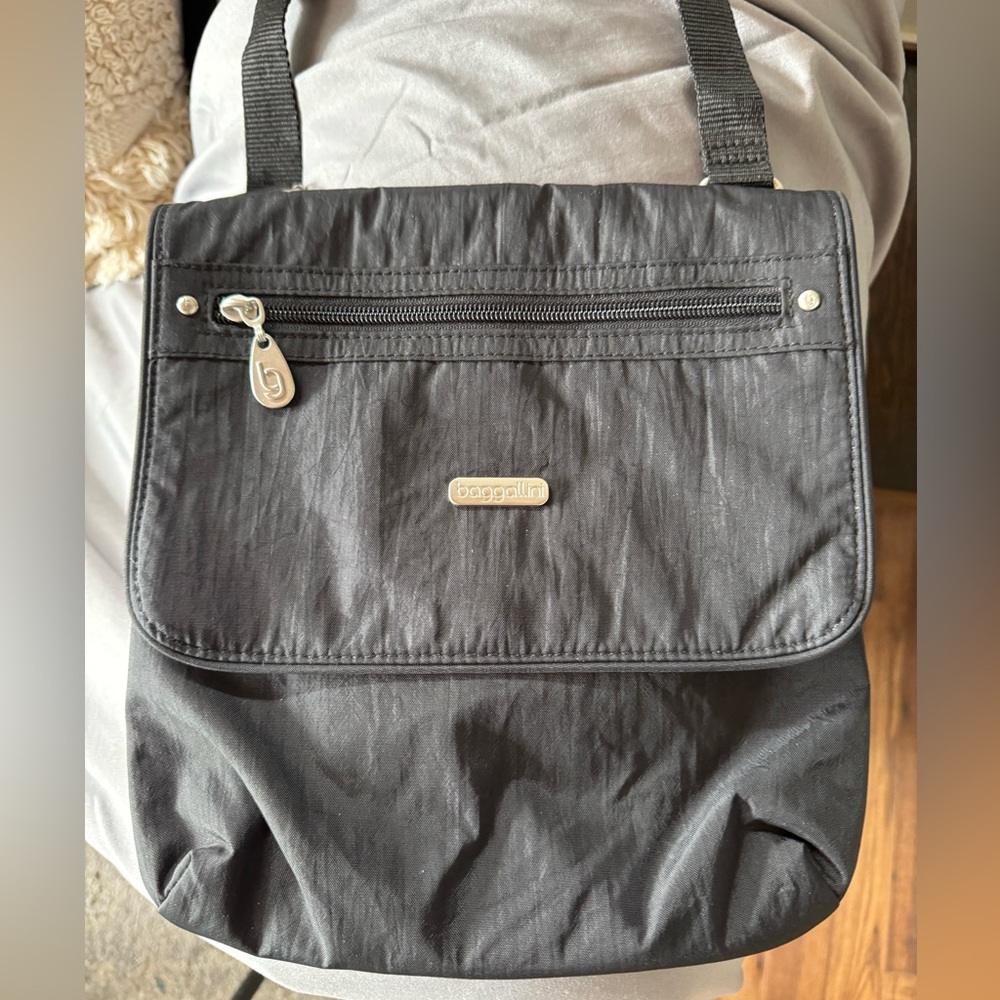 Baggallini Crossbody (New Without Tags)